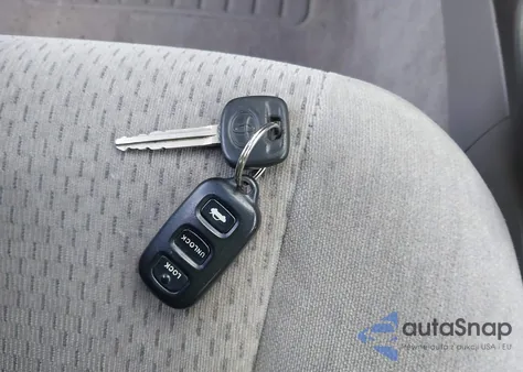 2003 Toyota Camry Le from USA, damaged, VIN 4T1BE32K73U210498